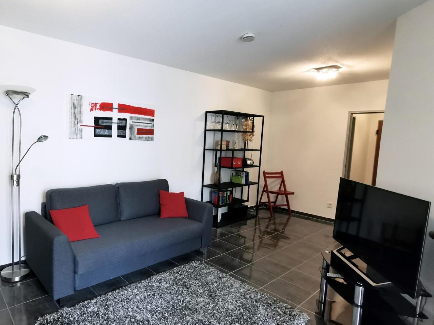 Komfortable 2-Zimmer-Ferienwohnung Am Kurpark 巴特克罗伊茨纳赫 外观 照片
